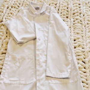 Adult S lab coat for lab or college dissection course